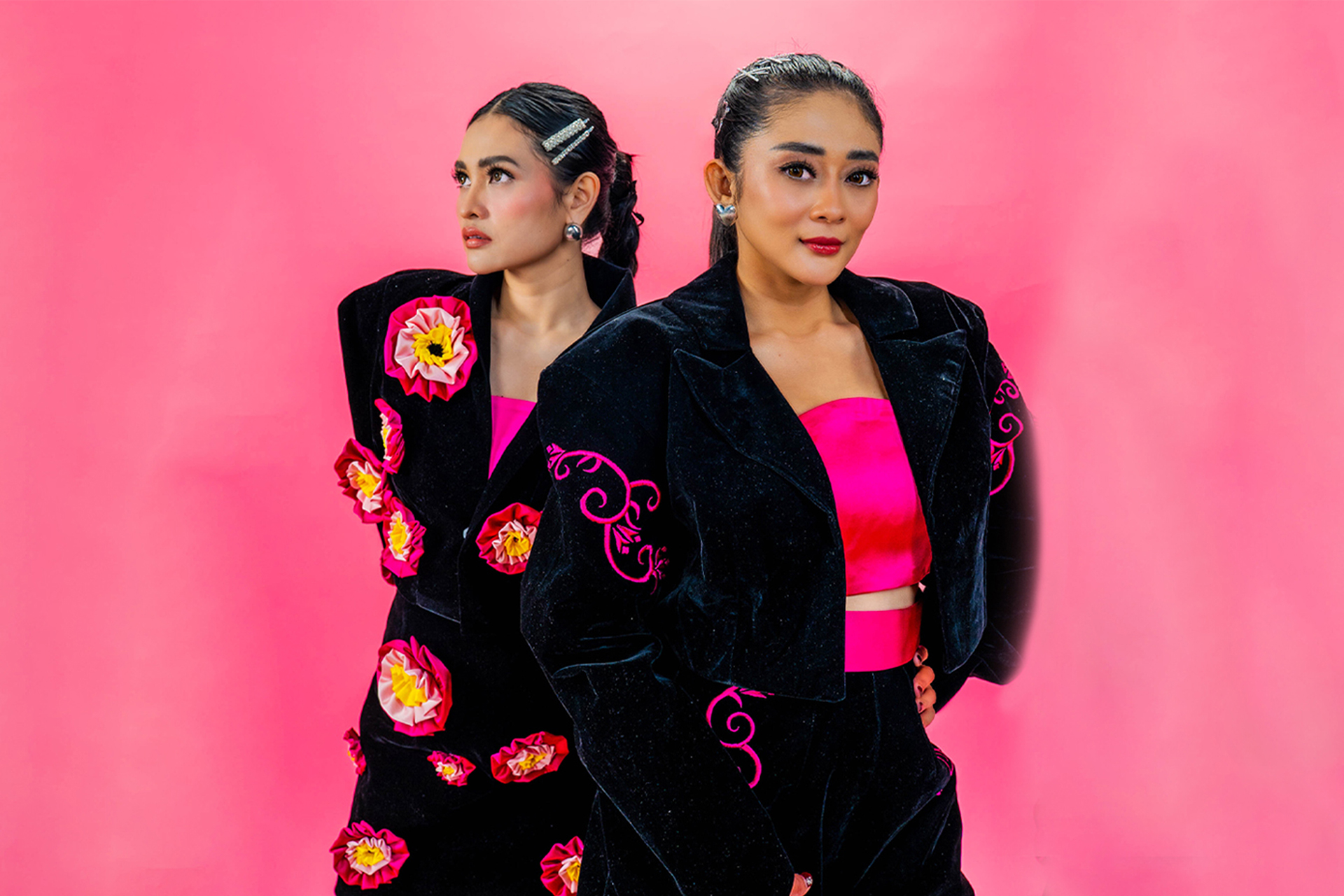 Duo Anggrek Artist Gallery ADAT Aku Dengar Aku Tahu