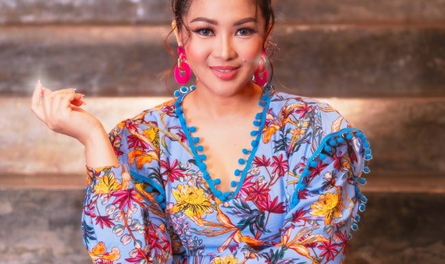 Fitri Carlina Bahagianya Aku Sama Kamu Promo Image Artist Cover