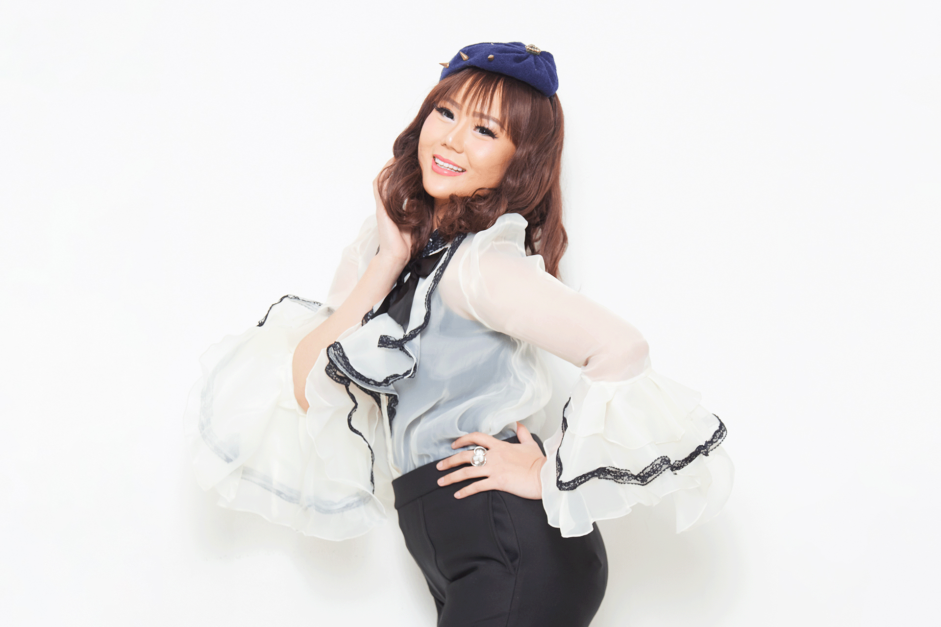 Neng Oshin Artwork Gallery
