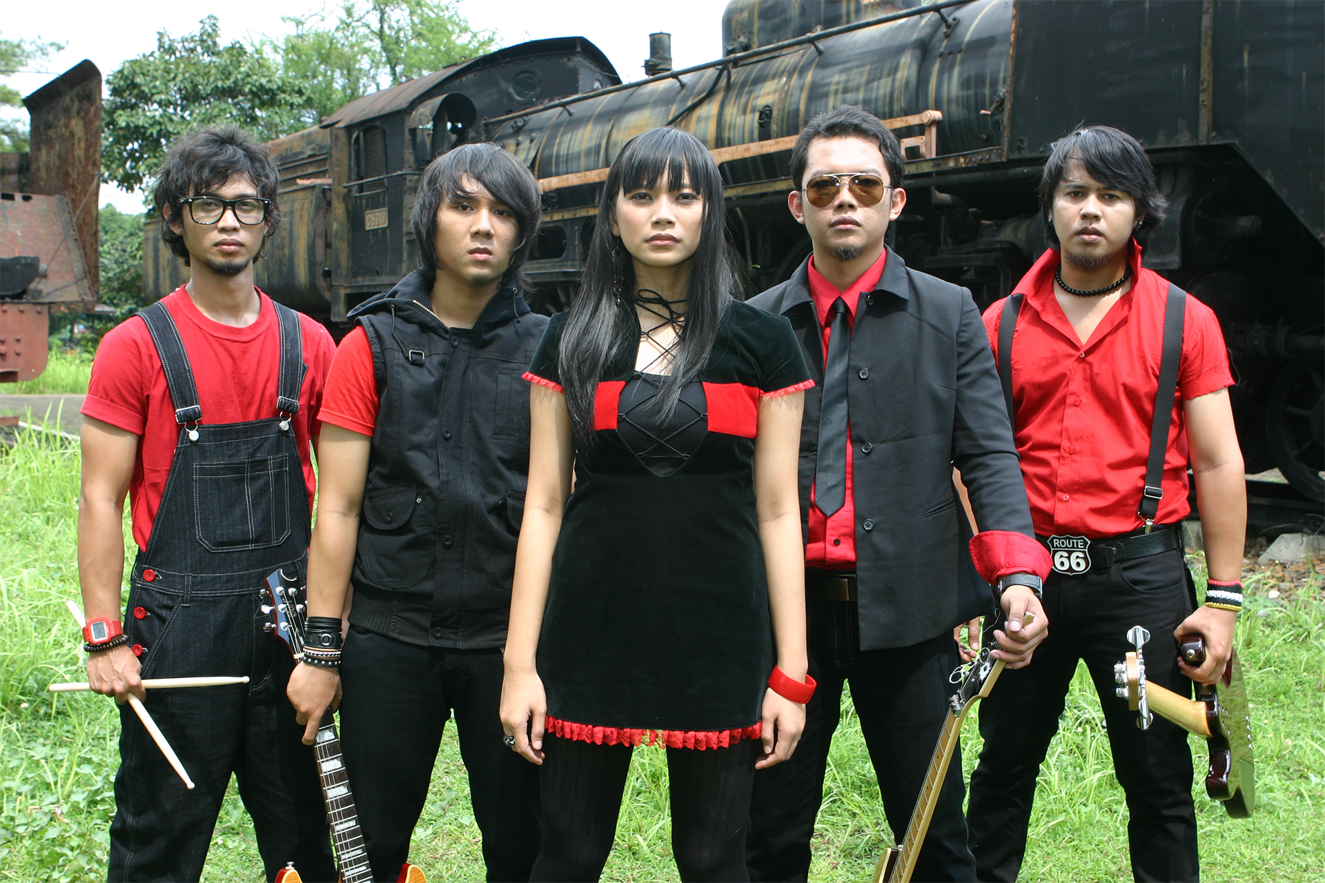 Poin Plus Artwork Gallery