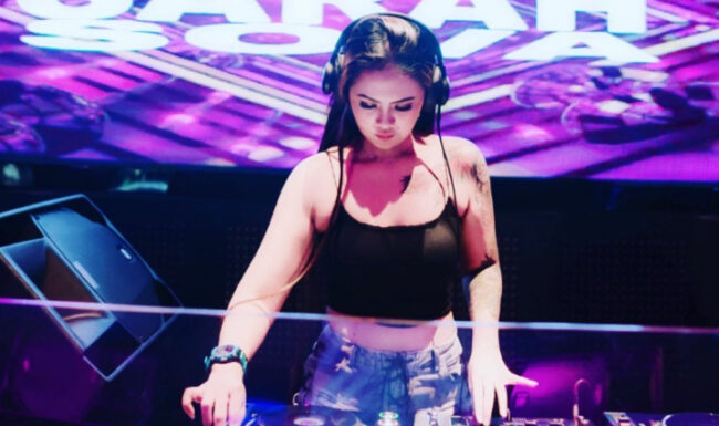 Sarah Sova Perform DJ Seminggu Sekali di Tiffaney Cibubur